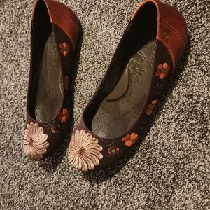Born ballet flats